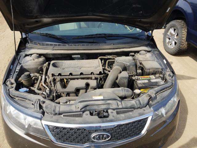 Photo 6 VIN: KNAFU4A25B5420684 - KIA FORTE EX 