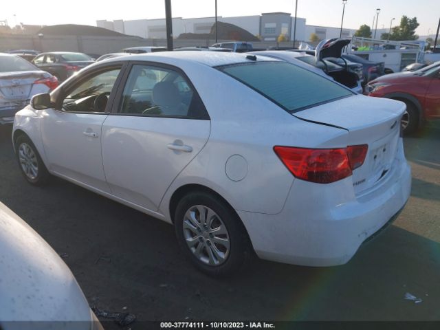 Photo 2 VIN: KNAFU4A25C5491501 - KIA FORTE 