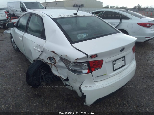 Photo 5 VIN: KNAFU4A25C5557657 - KIA FORTE 