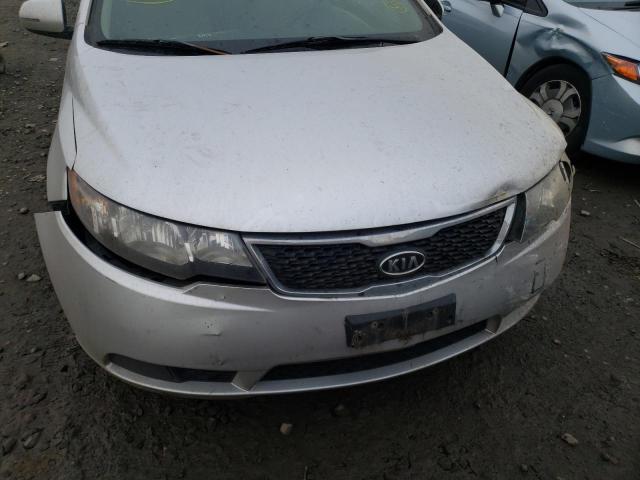 Photo 8 VIN: KNAFU4A25C5580758 - KIA FORTE EX 