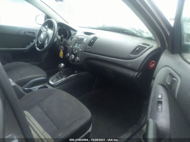 Photo 4 VIN: KNAFU4A25C5611331 - KIA FORTE 