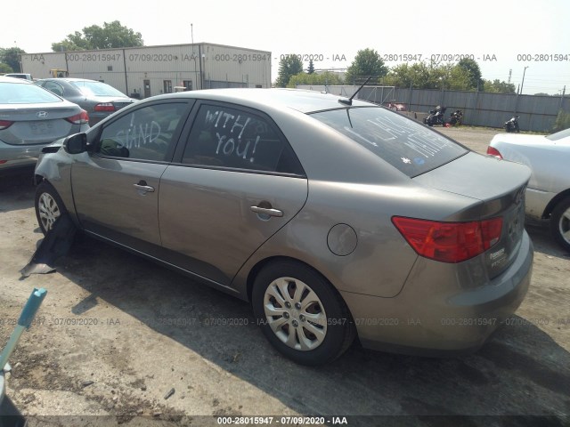 Photo 2 VIN: KNAFU4A25C5613905 - KIA FORTE 