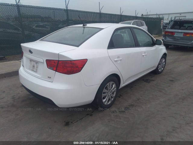 Photo 3 VIN: KNAFU4A25C5631739 - KIA FORTE 