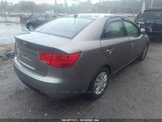 Photo 3 VIN: KNAFU4A25C5632177 - KIA FORTE 