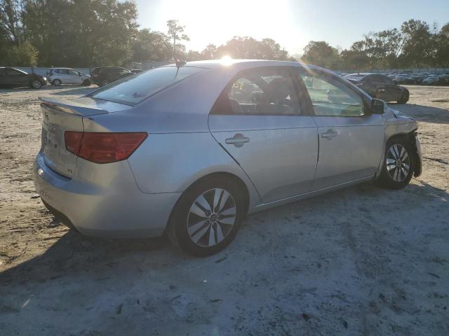 Photo 2 VIN: KNAFU4A25D5674298 - KIA FORTE 