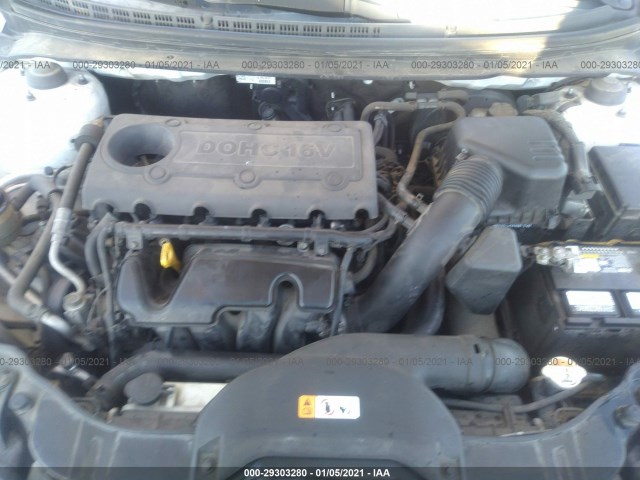 Photo 9 VIN: KNAFU4A25D5696365 - KIA FORTE 