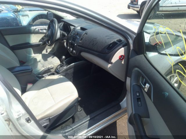 Photo 4 VIN: KNAFU4A25D5696771 - KIA FORTE 