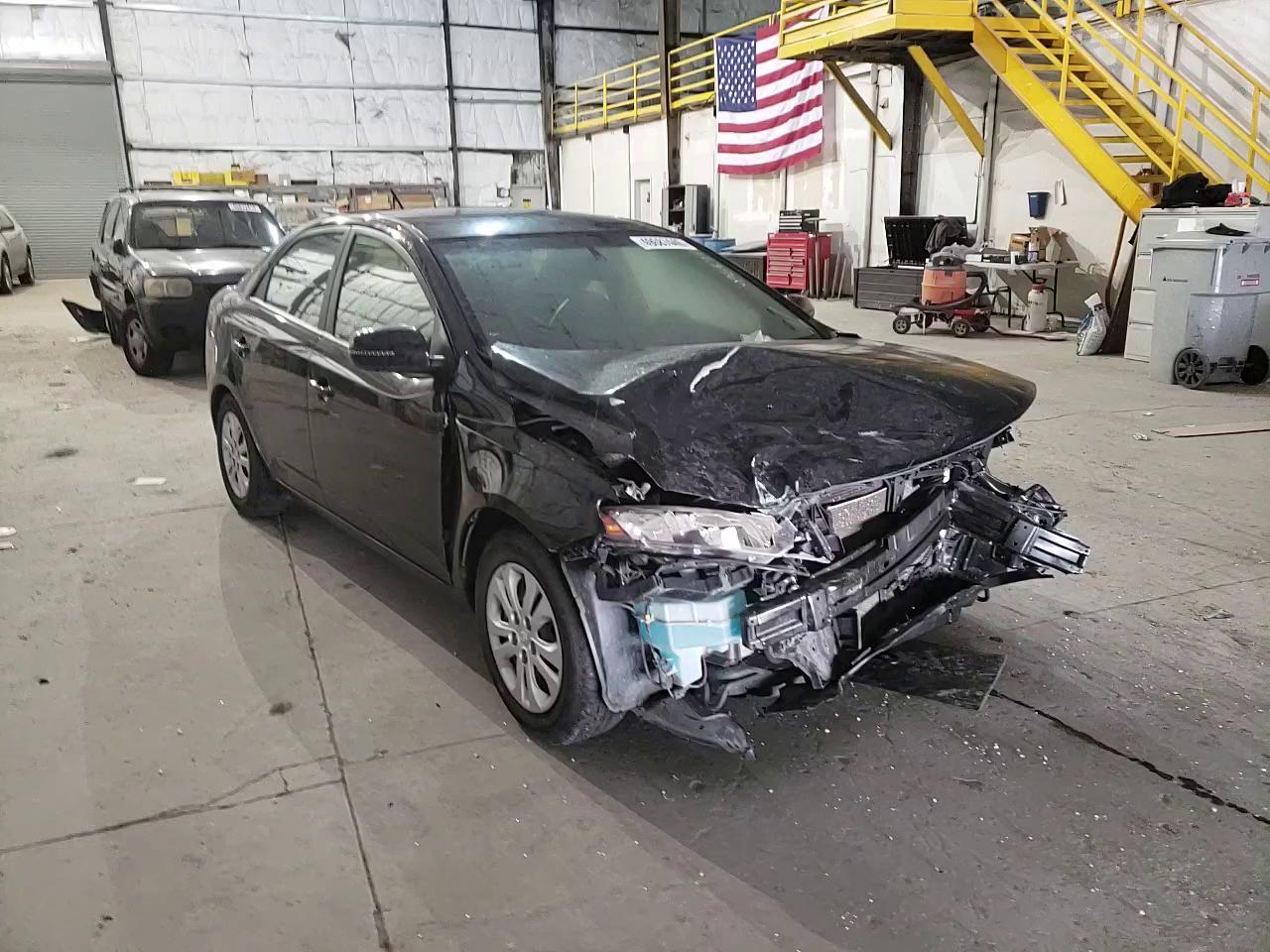 Photo 10 VIN: KNAFU4A25D5700320 - KIA FORTE EX 