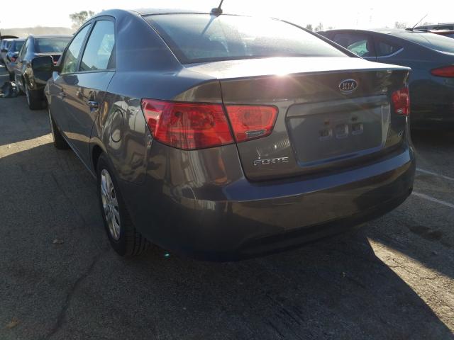 Photo 2 VIN: KNAFU4A25D5715660 - KIA FORTE EX 