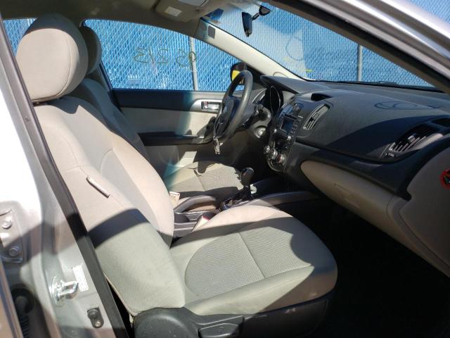 Photo 4 VIN: KNAFU4A25D5721782 - KIA FORTE EX 