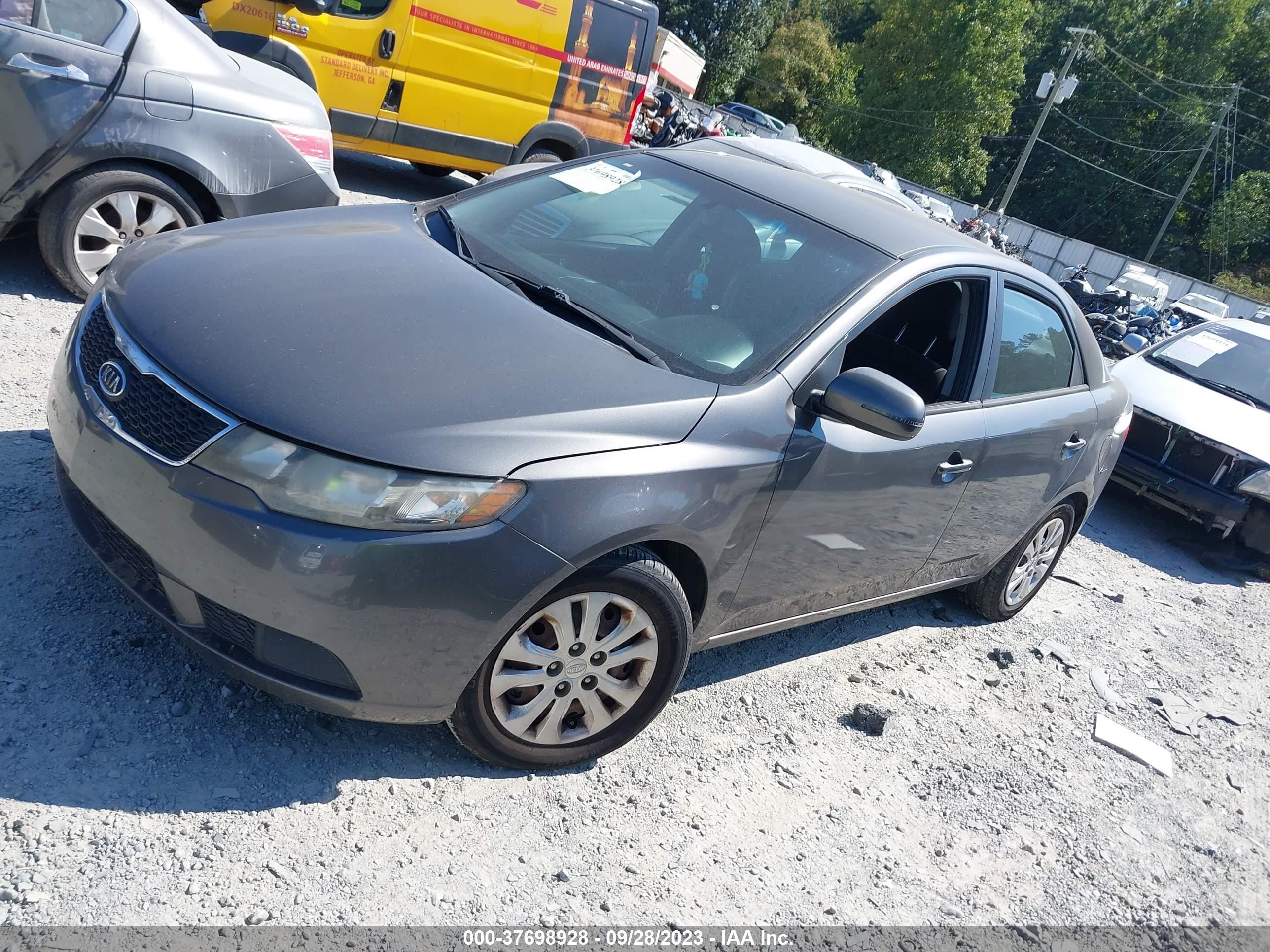 Photo 1 VIN: KNAFU4A25D5724388 - KIA FORTE 