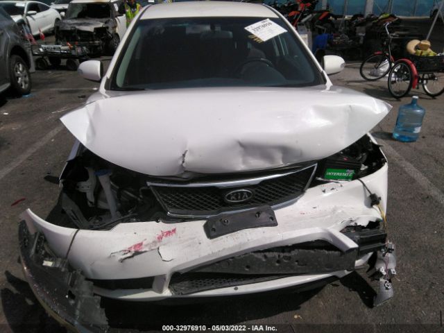 Photo 5 VIN: KNAFU4A26A5055656 - KIA FORTE 