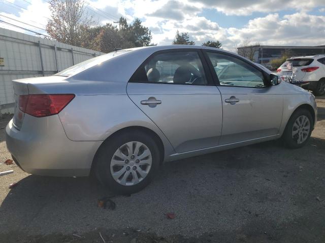 Photo 2 VIN: KNAFU4A26A5109117 - KIA FORTE 