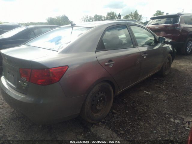 Photo 3 VIN: KNAFU4A26A5203806 - KIA FORTE 