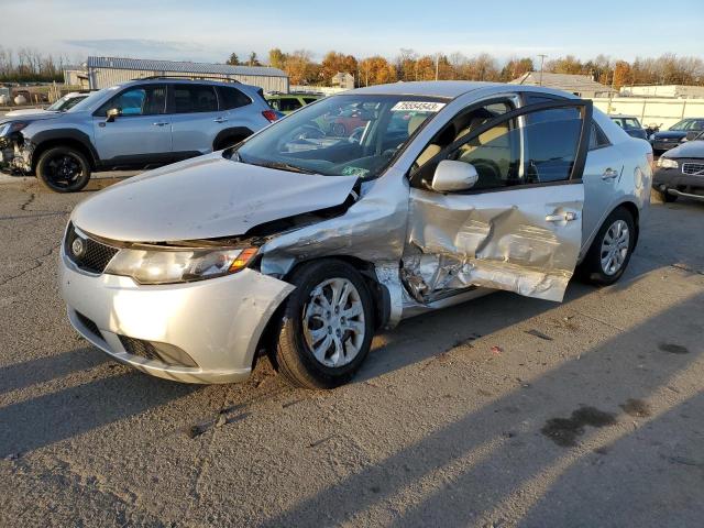 Photo 0 VIN: KNAFU4A26A5217804 - KIA FORTE 