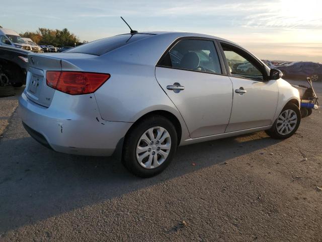 Photo 2 VIN: KNAFU4A26A5217804 - KIA FORTE 