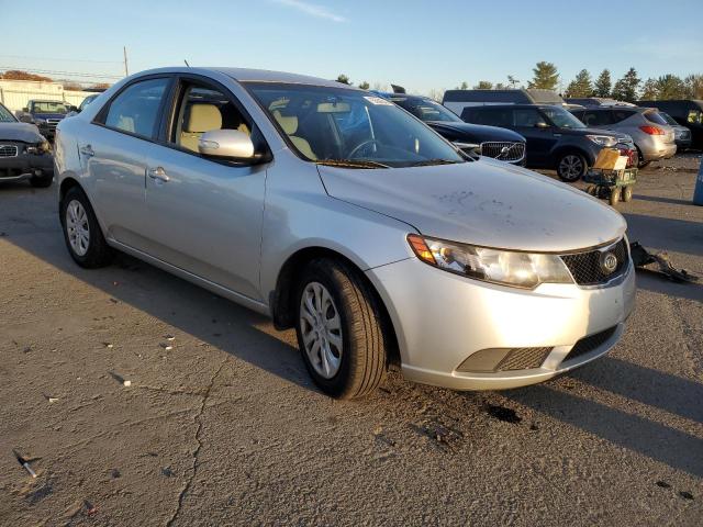 Photo 3 VIN: KNAFU4A26A5217804 - KIA FORTE 