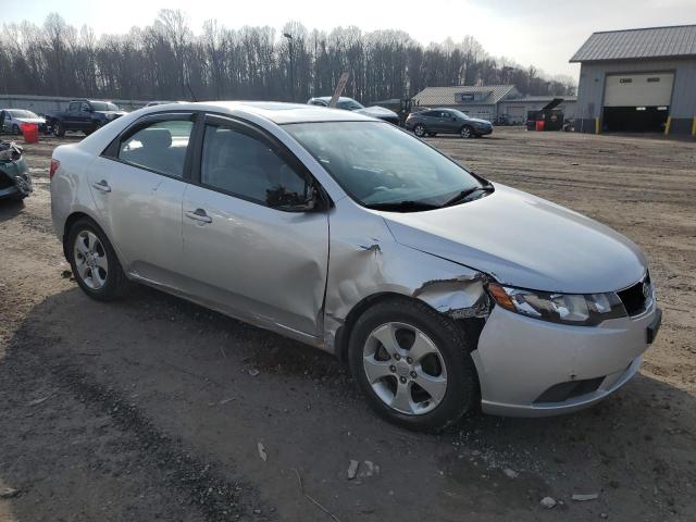 Photo 3 VIN: KNAFU4A26A5220041 - KIA FORTE EX 