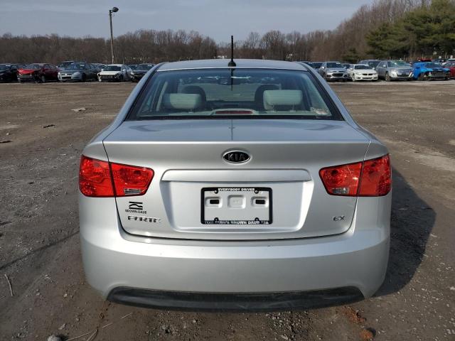 Photo 5 VIN: KNAFU4A26A5220041 - KIA FORTE EX 