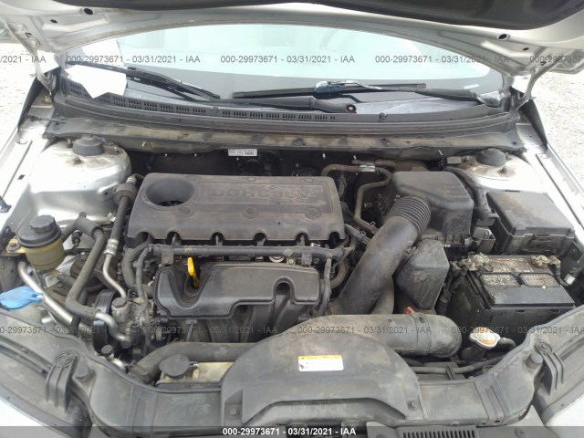 Photo 9 VIN: KNAFU4A26A5220685 - KIA FORTE 