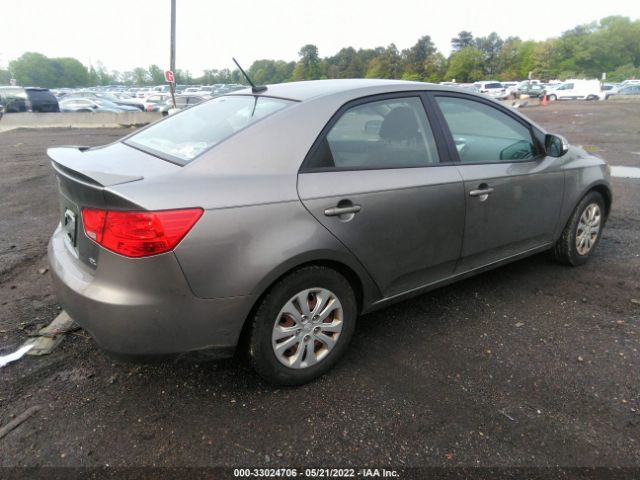 Photo 3 VIN: KNAFU4A26A5254187 - KIA FORTE 