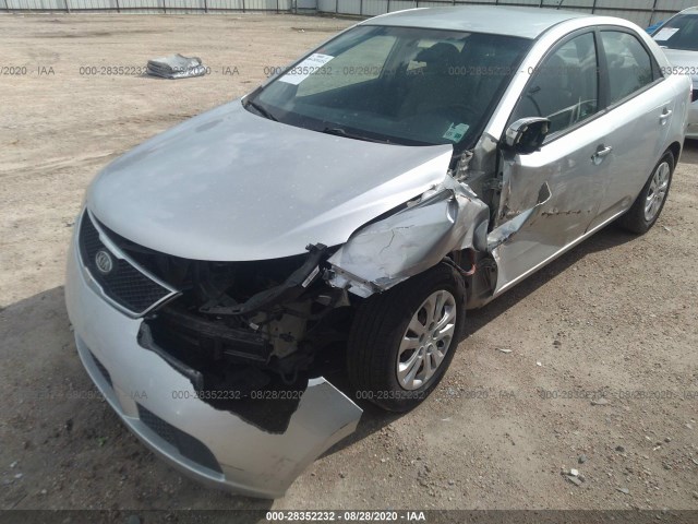 Photo 5 VIN: KNAFU4A26A5807274 - KIA FORTE 