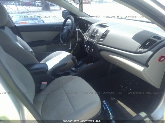 Photo 4 VIN: KNAFU4A26A5809512 - KIA FORTE 