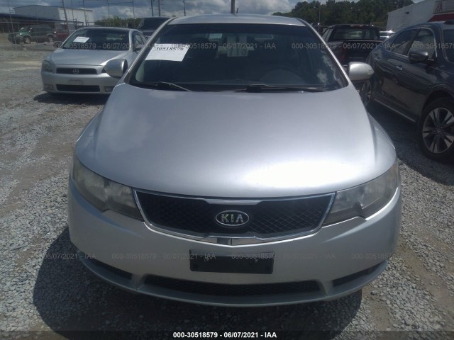 Photo 5 VIN: KNAFU4A26A5809512 - KIA FORTE 