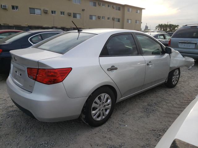 Photo 2 VIN: KNAFU4A26A5855423 - KIA FORTE EX 