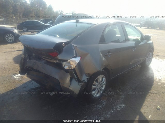 Photo 3 VIN: KNAFU4A26A5862338 - KIA FORTE 