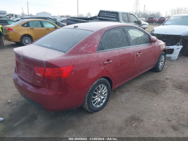 Photo 3 VIN: KNAFU4A26B5329326 - KIA FORTE 