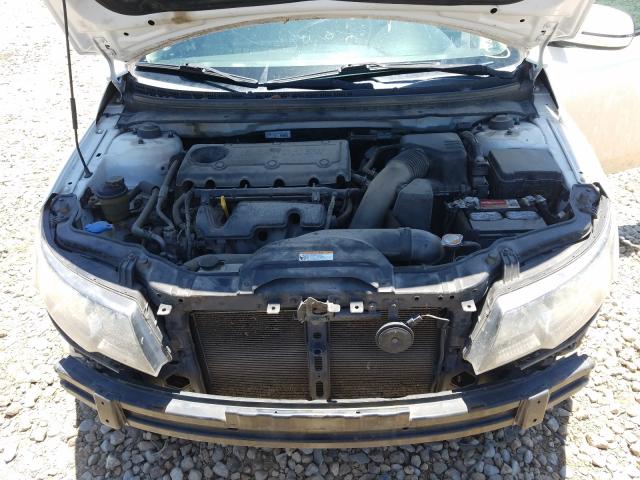 Photo 6 VIN: KNAFU4A26B5363640 - KIA FORTE EX 