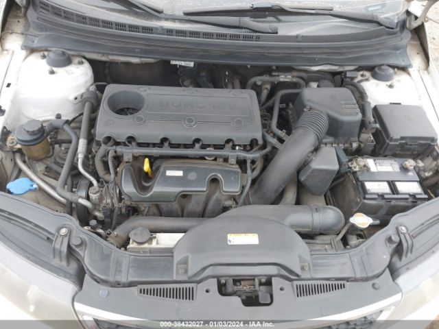 Photo 9 VIN: KNAFU4A26B5433508 - KIA FORTE 