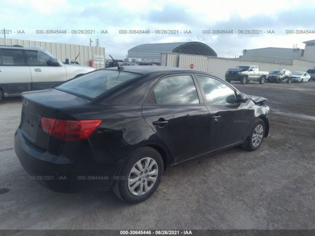 Photo 3 VIN: KNAFU4A26B5465598 - KIA FORTE 