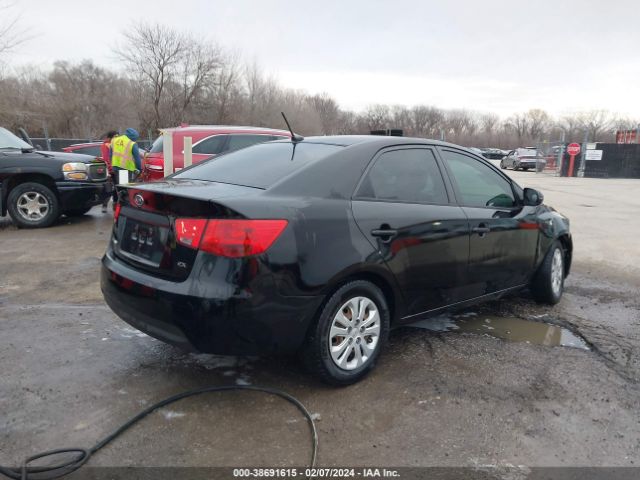 Photo 3 VIN: KNAFU4A26C5471273 - KIA FORTE 