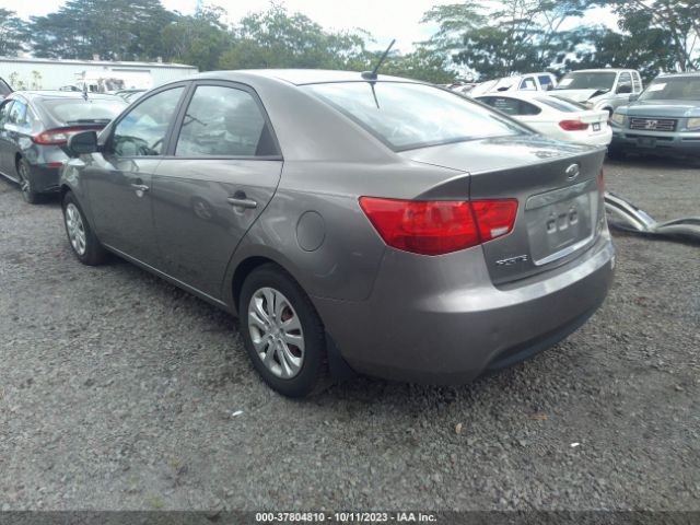 Photo 2 VIN: KNAFU4A26C5483763 - KIA FORTE 