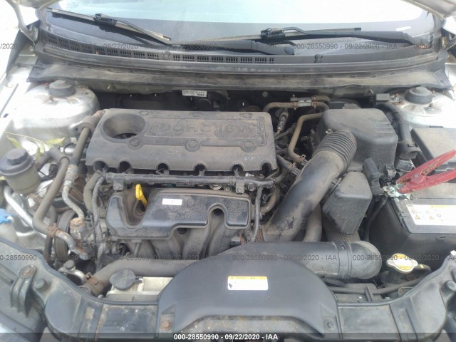 Photo 9 VIN: KNAFU4A26C5499431 - KIA FORTE 