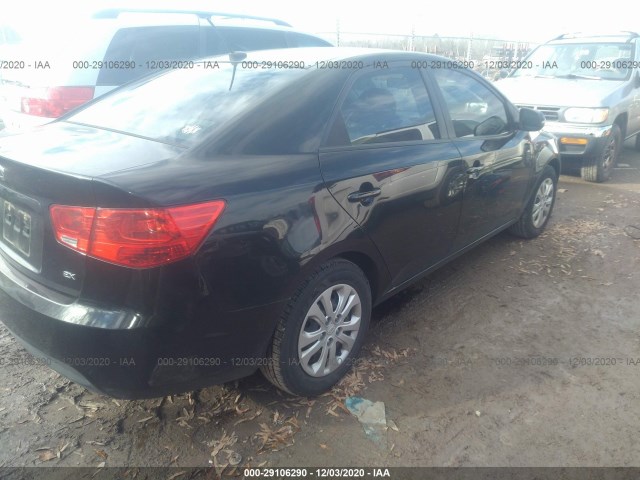 Photo 3 VIN: KNAFU4A26C5503381 - KIA FORTE 