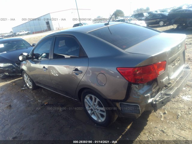 Photo 2 VIN: KNAFU4A26C5534551 - KIA FORTE 