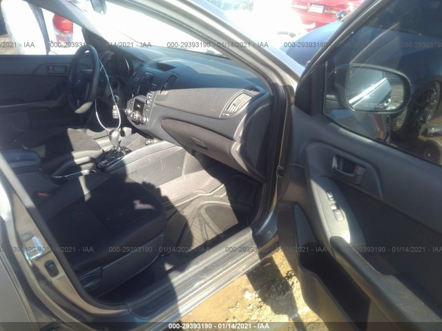 Photo 4 VIN: KNAFU4A26C5534551 - KIA FORTE 