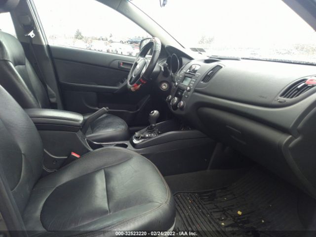 Photo 4 VIN: KNAFU4A26C5568103 - KIA FORTE 