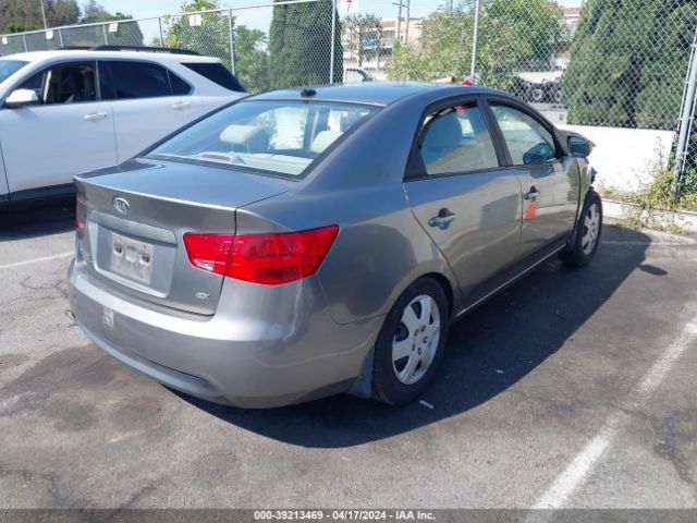 Photo 3 VIN: KNAFU4A26C5587430 - KIA FORTE 