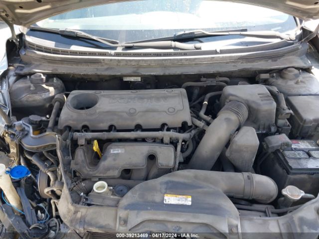 Photo 9 VIN: KNAFU4A26C5587430 - KIA FORTE 