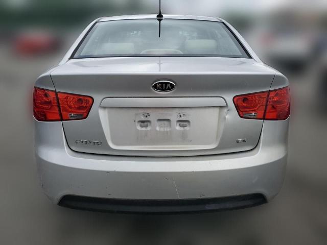 Photo 5 VIN: KNAFU4A26C5596368 - KIA FORTE 