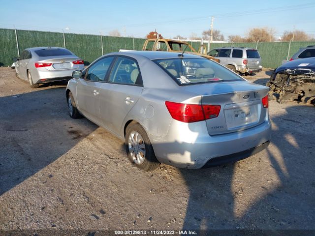 Photo 2 VIN: KNAFU4A26C5609880 - KIA FORTE 