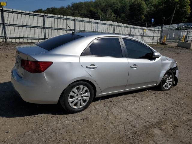 Photo 2 VIN: KNAFU4A26D5656747 - KIA FORTE EX 