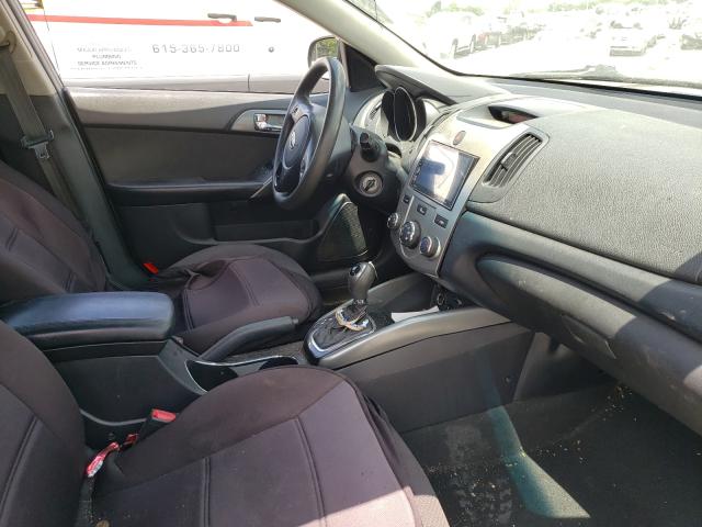 Photo 4 VIN: KNAFU4A26D5667781 - KIA FORTE EX 