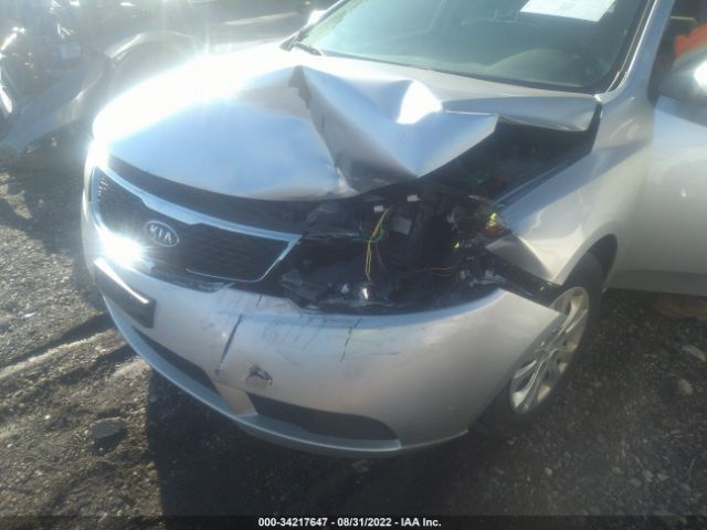 Photo 5 VIN: KNAFU4A26D5679445 - KIA FORTE 