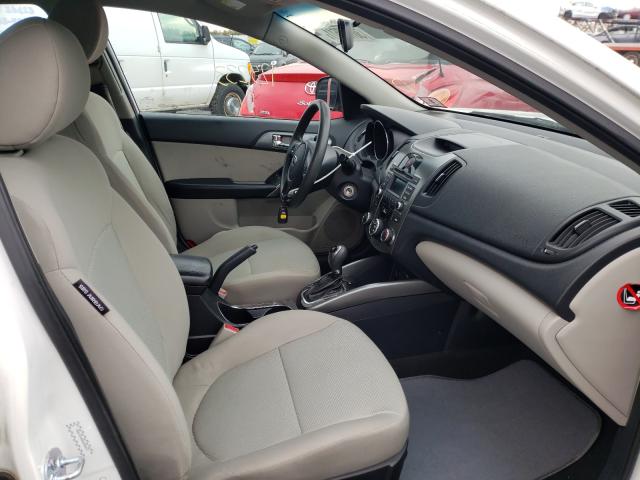 Photo 4 VIN: KNAFU4A26D5680577 - KIA FORTE 