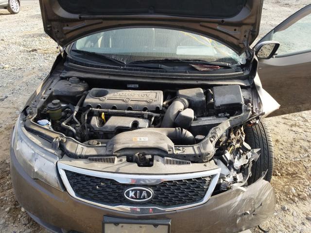 Photo 6 VIN: KNAFU4A26D5687139 - KIA FORTE EX 